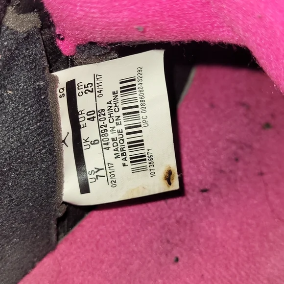 Black Jordan's - Picture 7 of 7